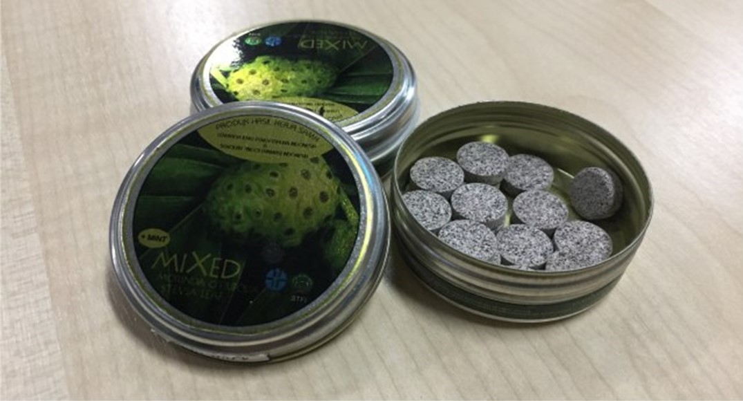 Peneliti LIPI Bikin Permen Mengkudu, Bisa Turunkan Hipertensi Peneliti LIPI Bikin Permen Mengkudu, Bisa Turunkan Hipertensi